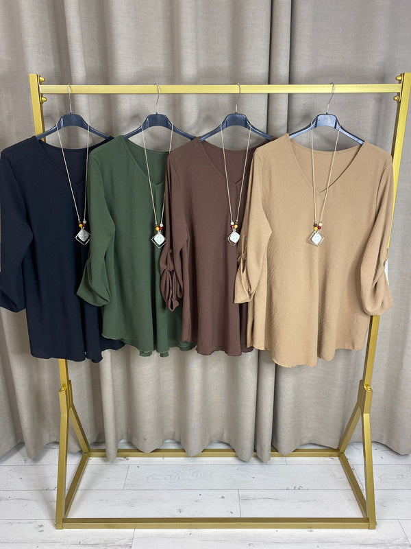 Riiver Plunge Neck Oversized  Necklace Top